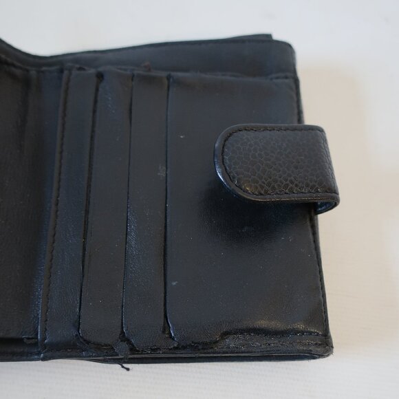Authentic Womens Chanel Caviar Black Interlocked CC Bi-Fold Wallet - Picture 5 of 12
